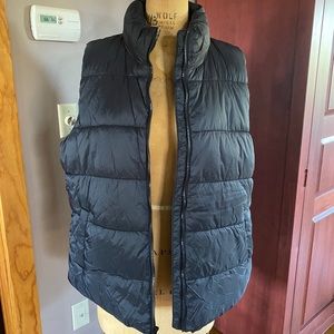 Old Navy Puffer Vest